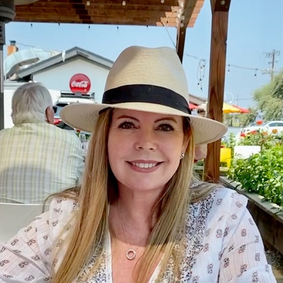 Meet your Posher, GC - Picture 1 of 1